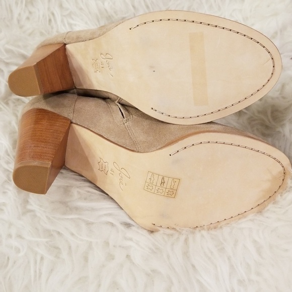 💕JOIE💕 Neutral Comfy Ankle Beige Suede Booties Cement 41 - Picture 8 of 8